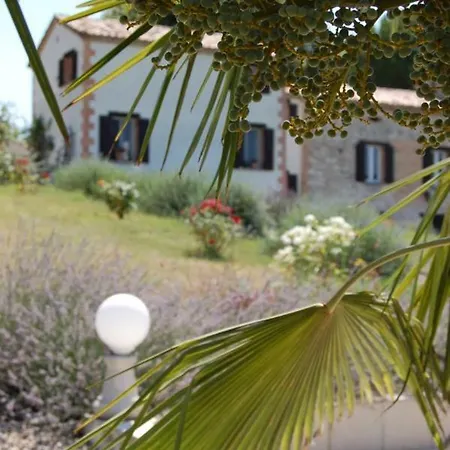 La Quietat Bed & Breakfast Montbarla